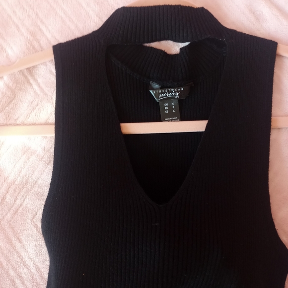 Street wear top - Picture 1 of 3